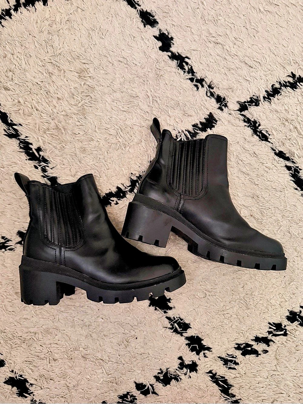Black Chelsea Ankle Boots Like New